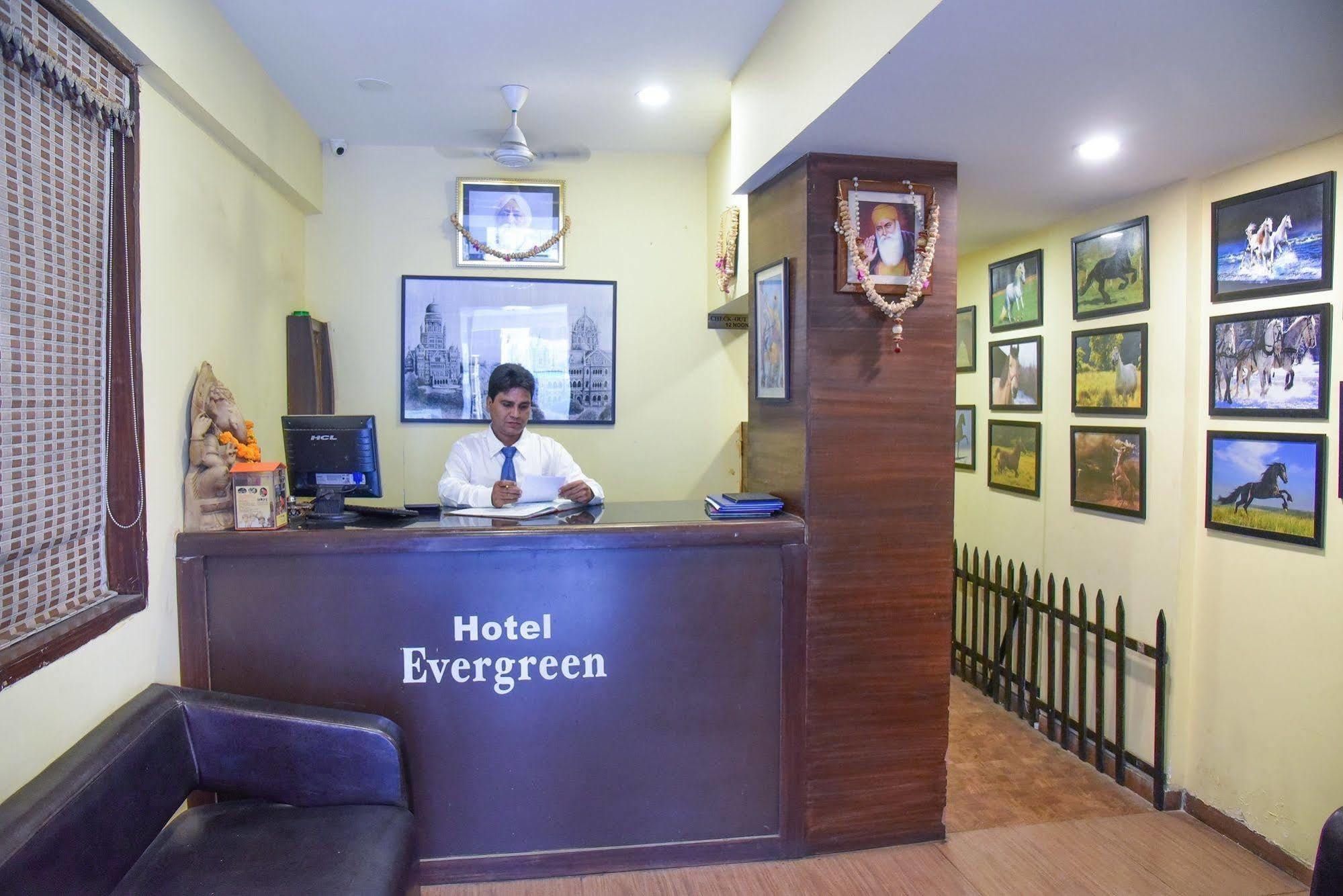 Hotel Evergreen Bombaim Exterior foto