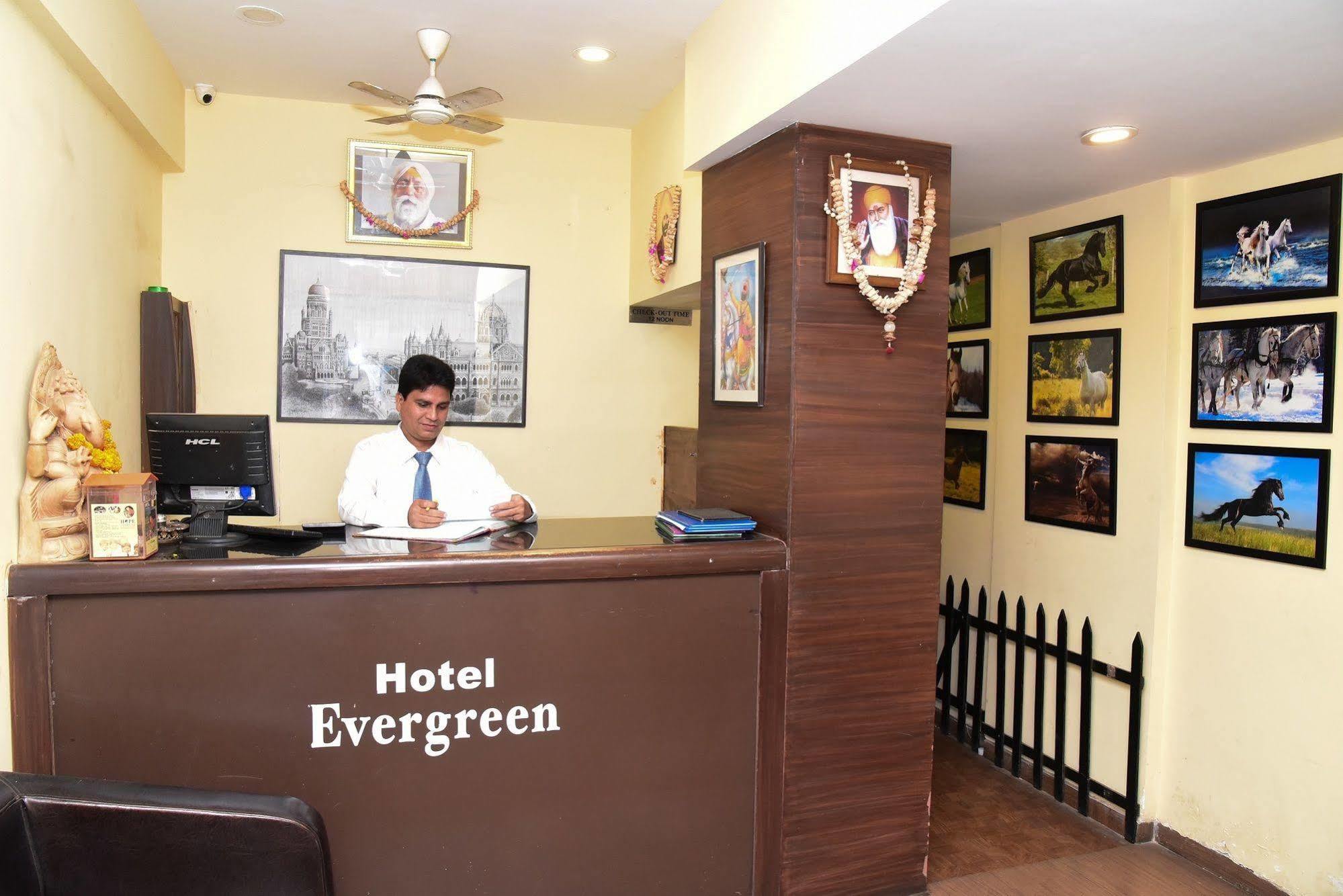 Hotel Evergreen Bombaim Exterior foto