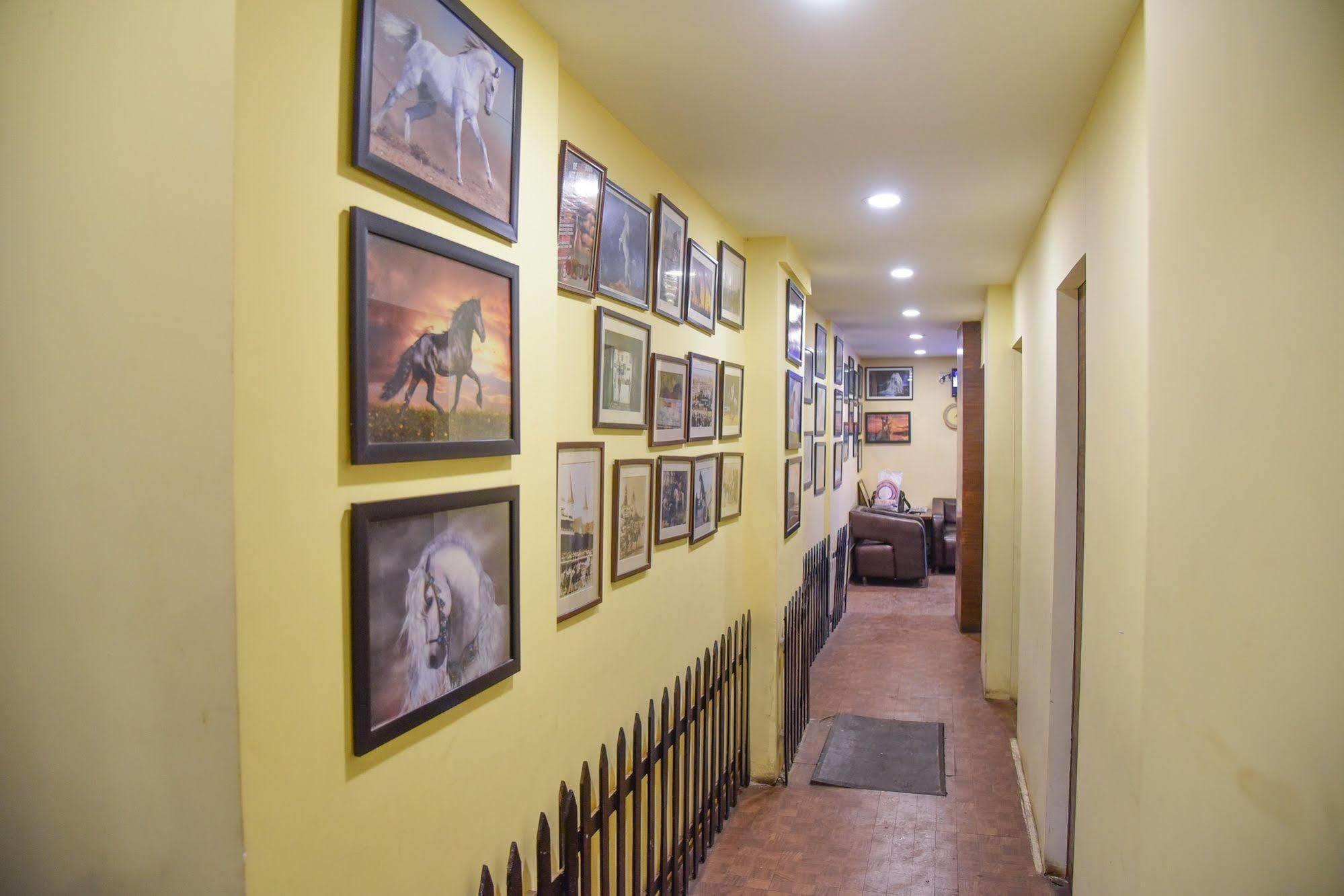 Hotel Evergreen Bombaim Exterior foto