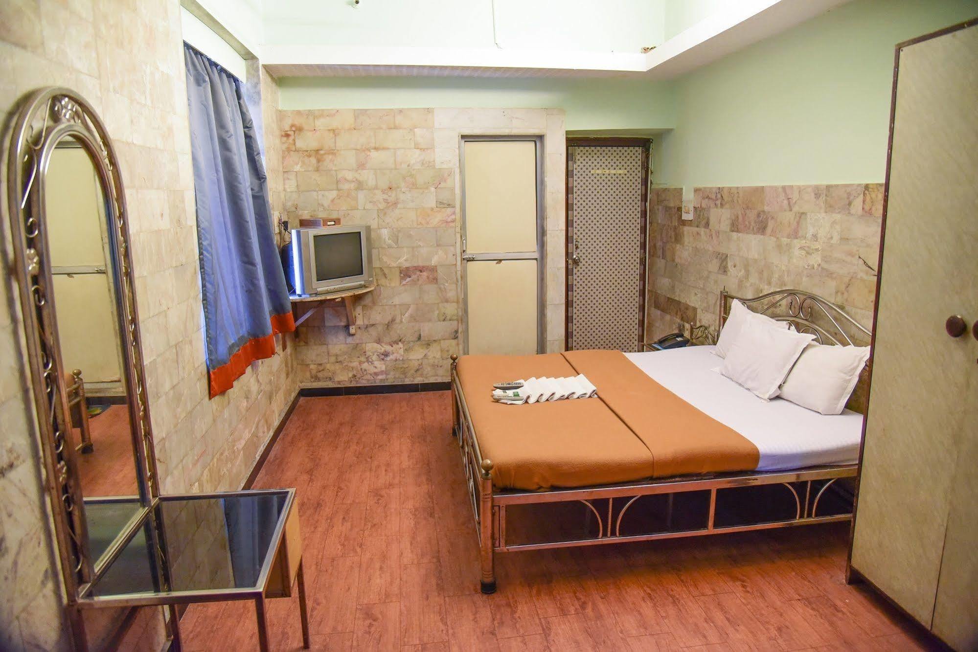Hotel Evergreen Bombaim Exterior foto